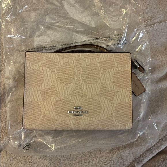 Handbags - Coach slim crossbody